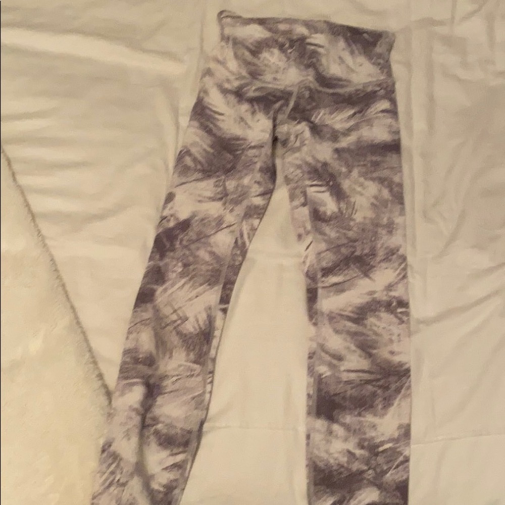 Grey and White Marbled Lululemon Leggings
